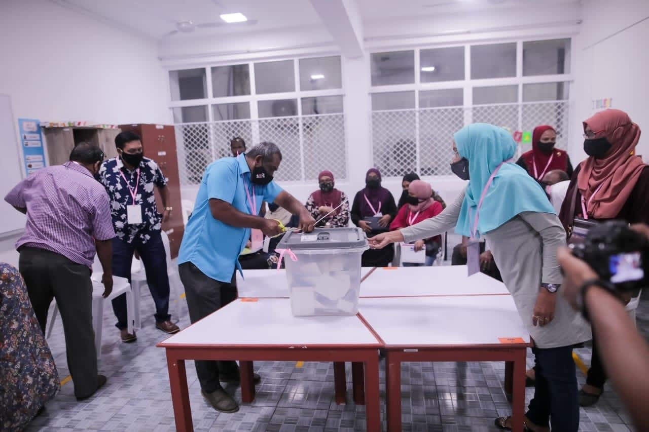 ޕީޕީއެމްގެ ސްޓިއަރިން ކޮމިޓީގެ އިންތިހާބުގެ ވޯޓުލުން