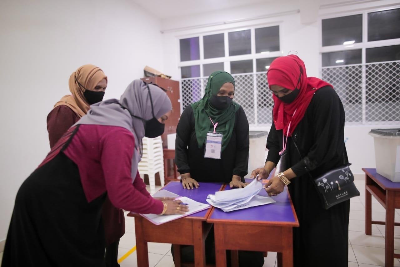 ޕީޕީއެމްގެ ސްޓިއަރިން ކޮމިޓީގެ އިންތިހާބުގެ ވޯޓުލުން