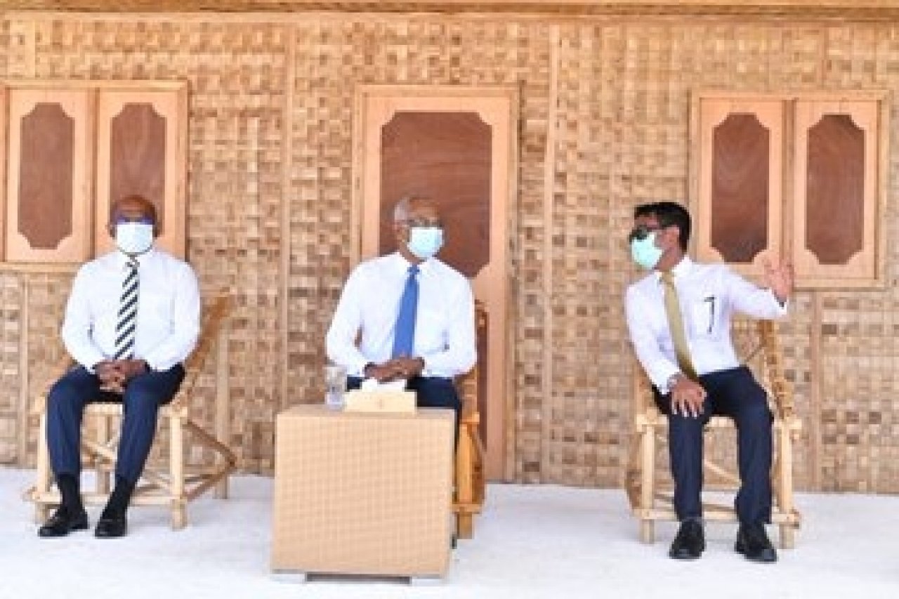 ހއ. ހޯރަފުށީ އެއާޕޯޓް ރައީސް ސޯލިހު ރަސްމީކޮށް ހުޅުވައިދެއްވުން