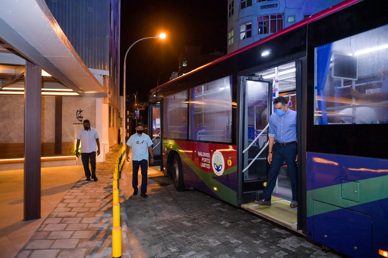 އެސްޓީއޯއިން ވެސްޓްޕާކު ސަރަހައްދުގައި ހެދި ބަސް ޓާމިނަލާއި ޕާކު