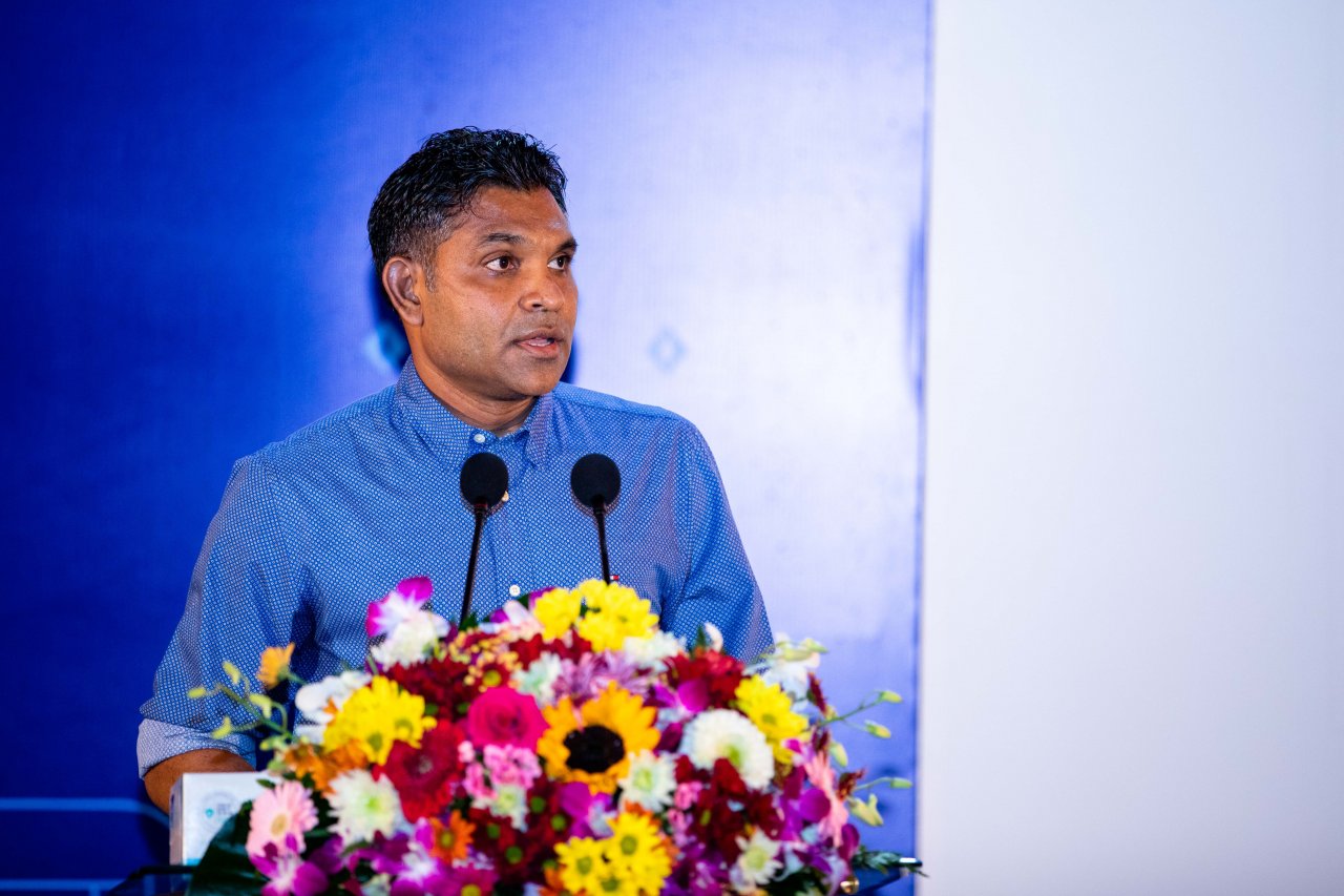 އެސްޓީއޯއިން ވެސްޓްޕާކު ސަރަހައްދުގައި ހެދި ބަސް ޓާމިނަލާއި ޕާކު