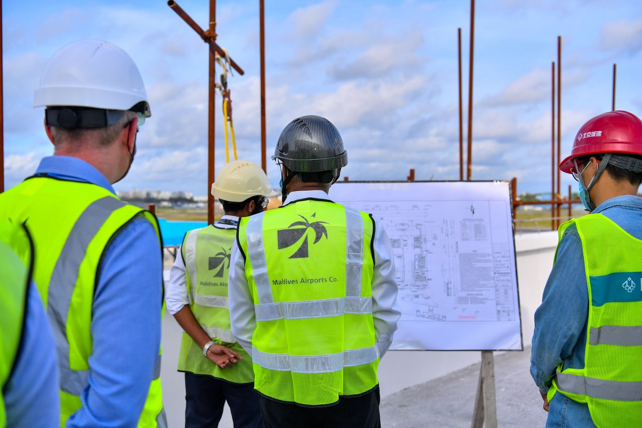 ވީއައިއޭގައި ހިންގާ ތަރައްގީގެ މަޝްރޫއުތައް ރައީސް ސޯލިހު ބައްލަވާލެއްވުން