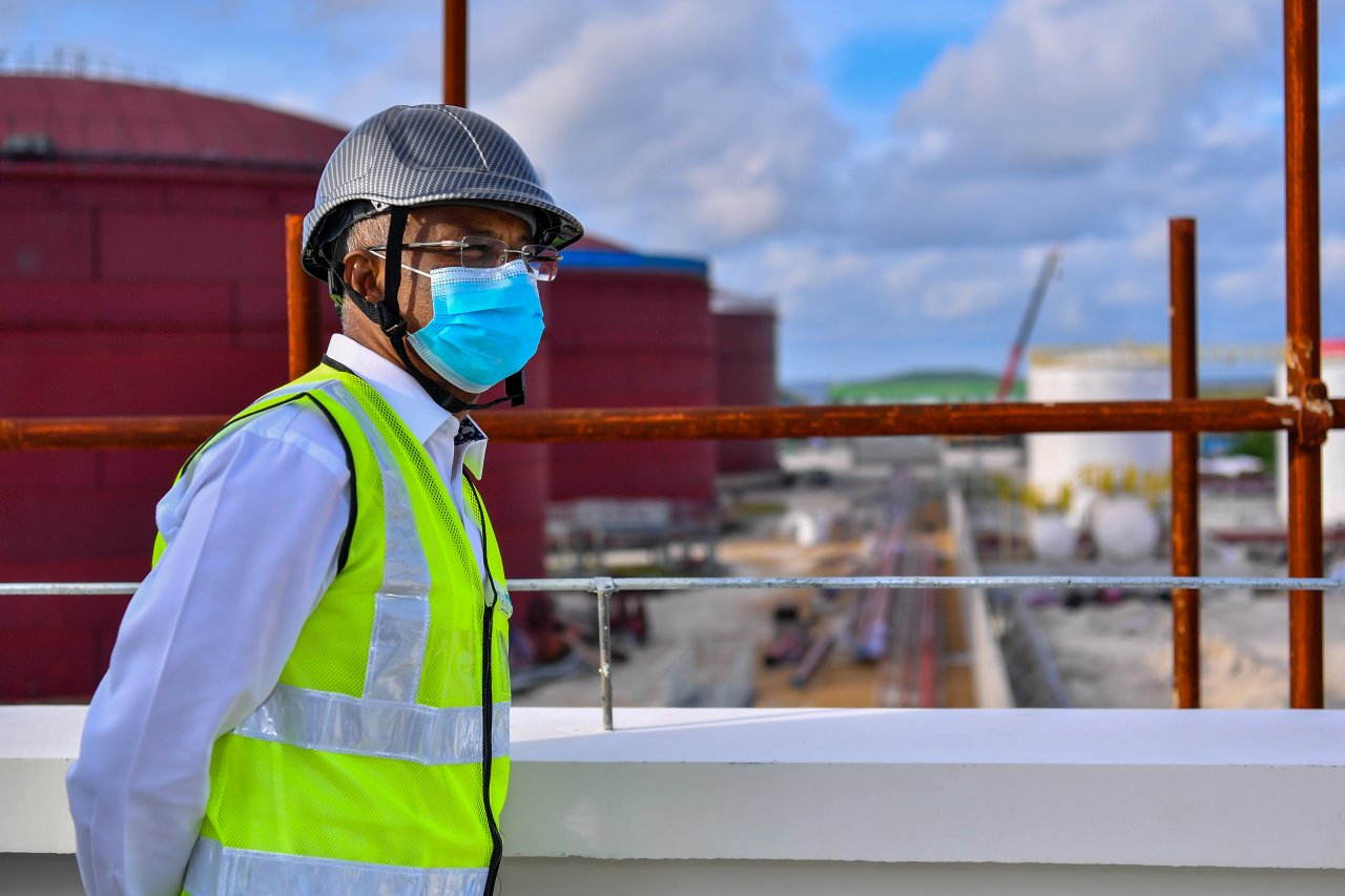 ވީއައިއޭގައި ހިންގާ ތަރައްގީގެ މަޝްރޫއުތައް ރައީސް ސޯލިހު ބައްލަވާލެއްވުން