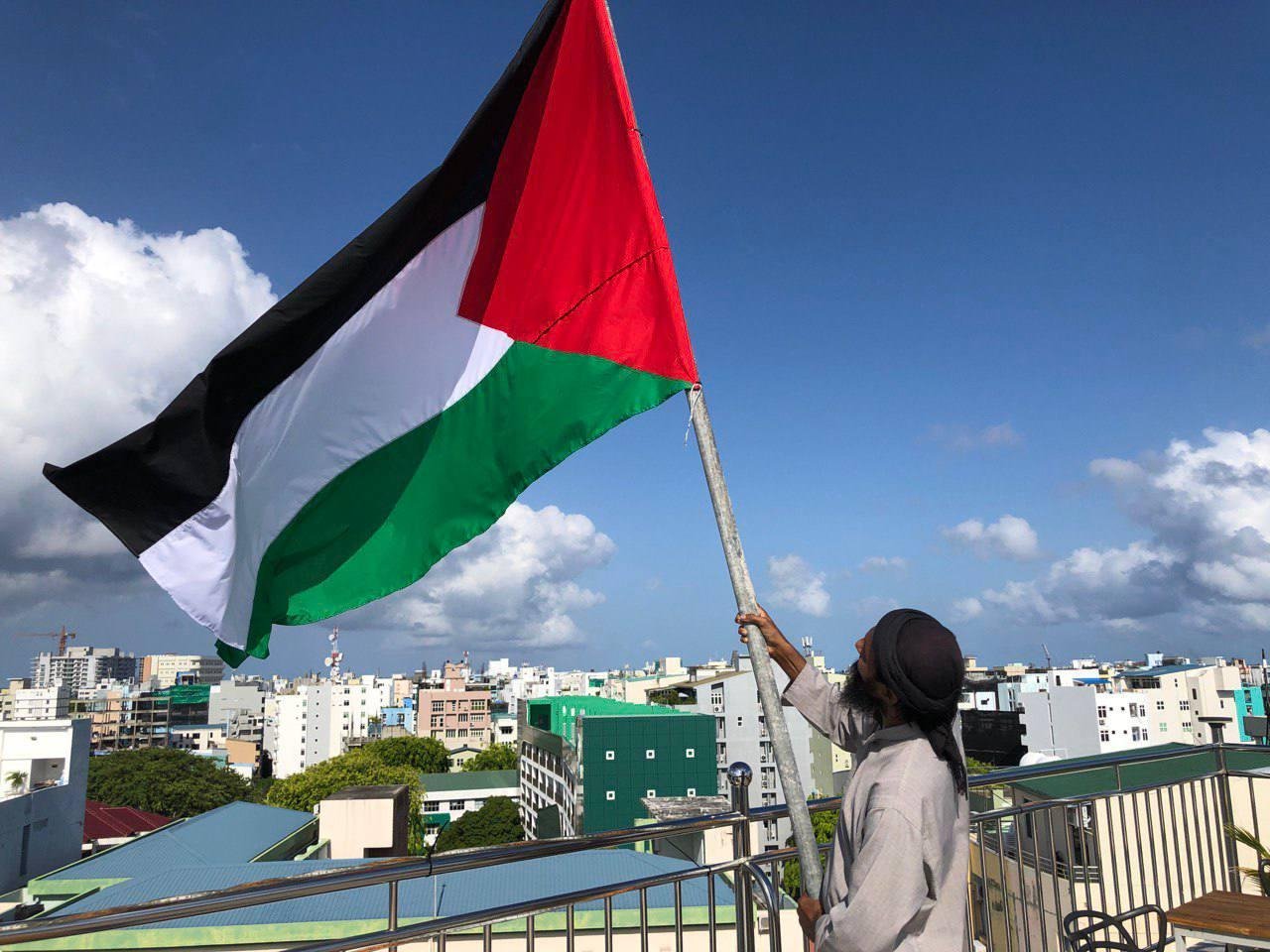 ފަލަސްތީނަށް ދިވެހިން އޮންނަ ލޯބި ދިދައިން ދައްކާލުން