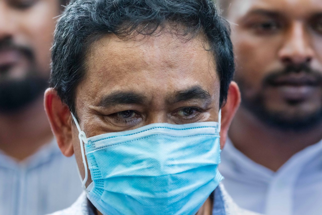 ރައީސް ޔާމީން މިނިވަންވެ، ޕީޕީއެމްގެ ސަޕޯޓަރުން އުފަލުން ފޮޅިފައި