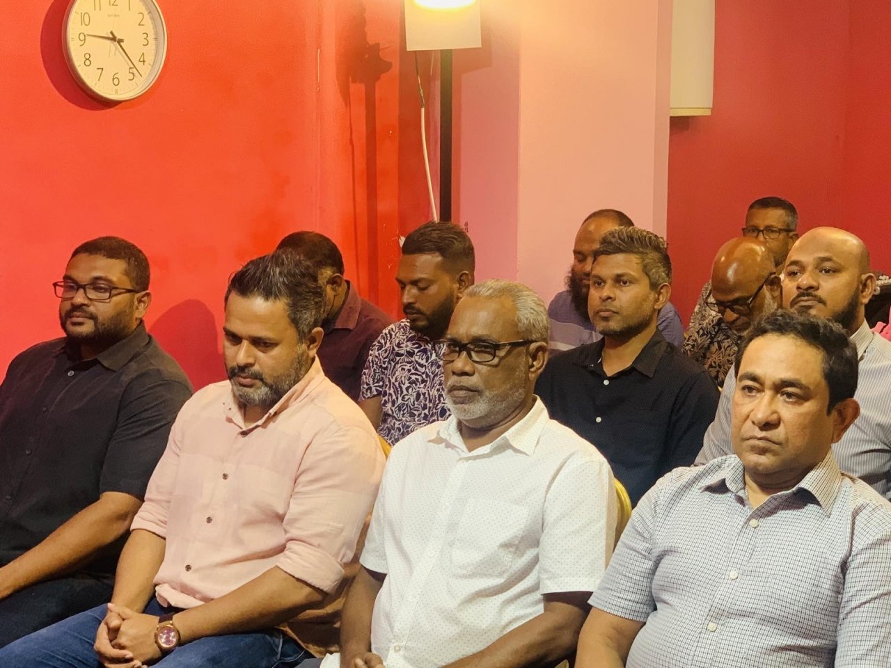ޖަލުން މިނިވަންވުމަށް ފަހު ރައީސް ޔާމީންގެ ފުރަތަމަ ބައްދަލުވުން