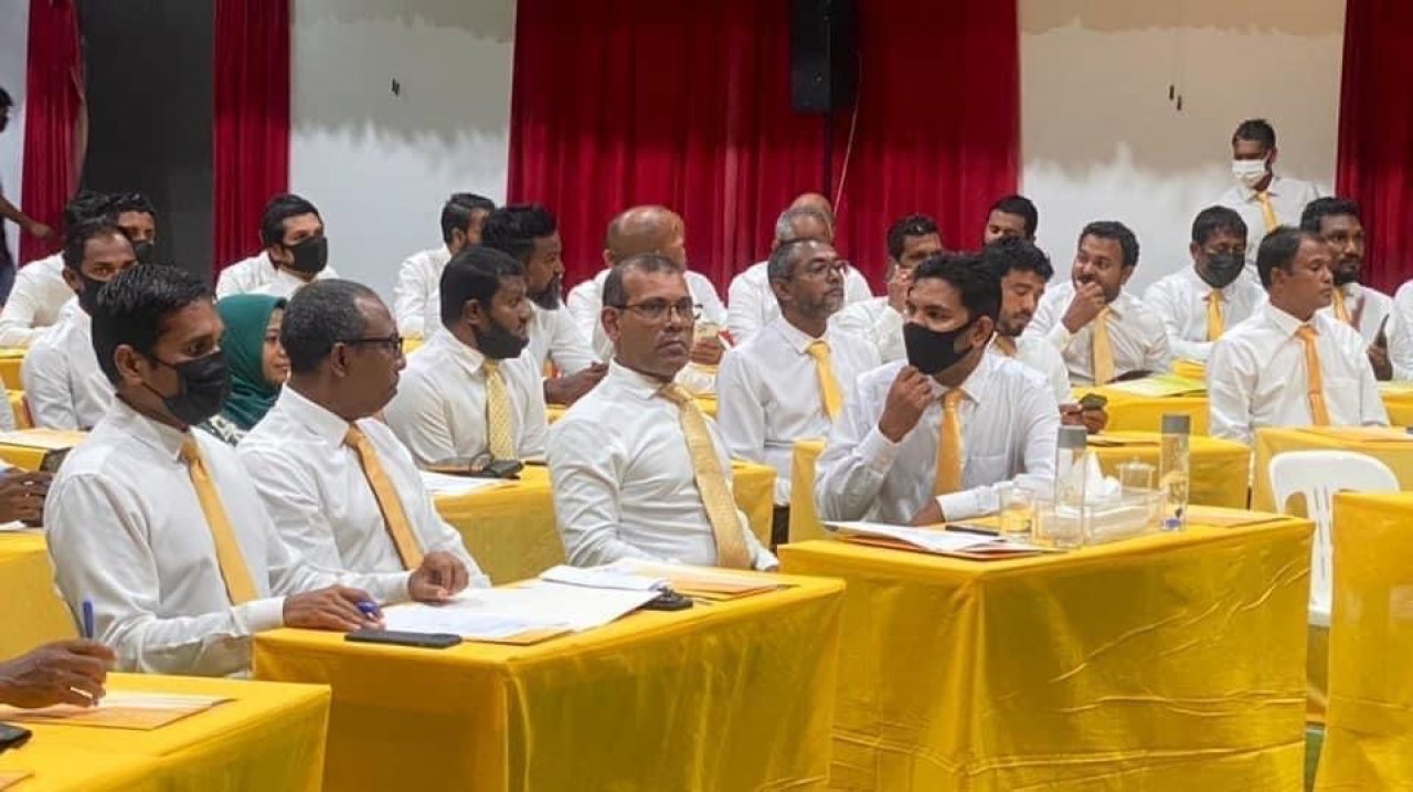 އެމްޑީޕީގެ ކޮންގްރެސް ބާއްވާނެ ދުވަހެއް ކަނޑައެޅުމަށް ބޭއްވި ގައުމީ މަޖްލިސް ބައްދަލުވުން