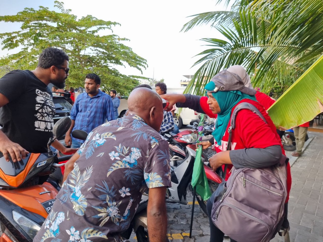 އިންޑިއާ ސިފައިން ތިބުމާ ދެކޮޅަށް ޕީޕީއެމްއިން ކުރިޔަށް ގެންދިޔަ އިހުތިޖާޖު