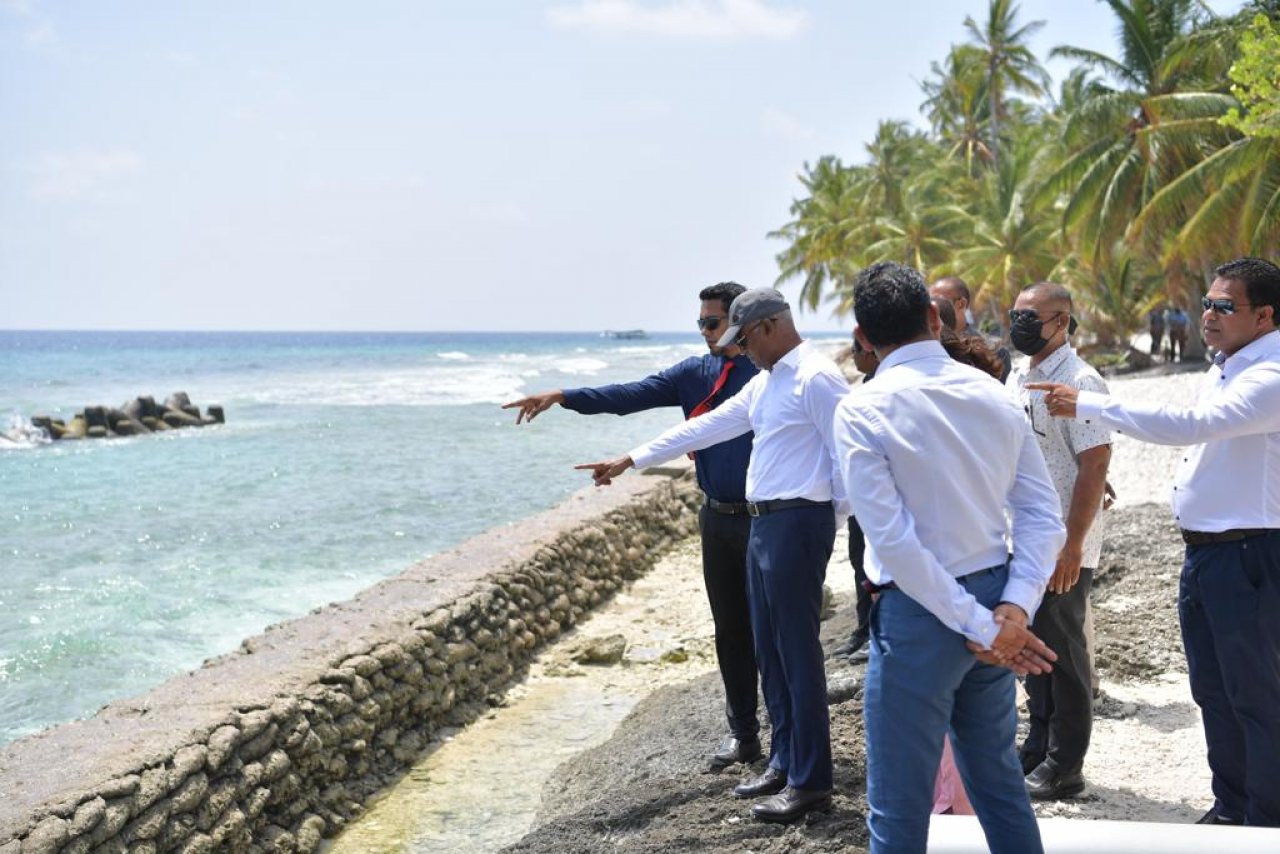ރައީސް ސޯލިހު ފުވައްމުލަކު އެކި ތަންތަނަށް ޒިޔާރަތްކުރެއްވުން