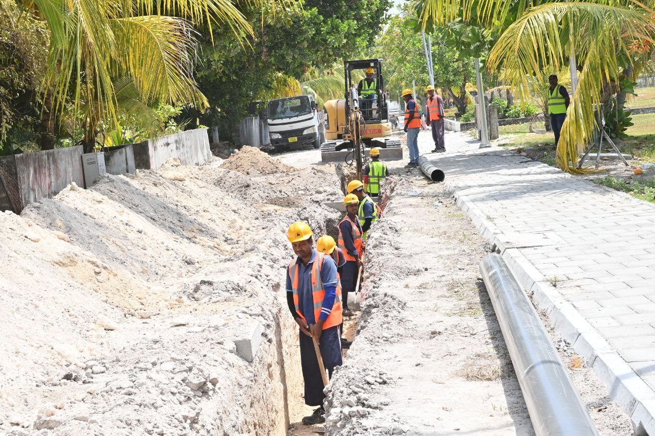ރައީސް ސޯލިހު ފުވައްމުލަކު އެކި ތަންތަނަށް ޒިޔާރަތްކުރެއްވުން