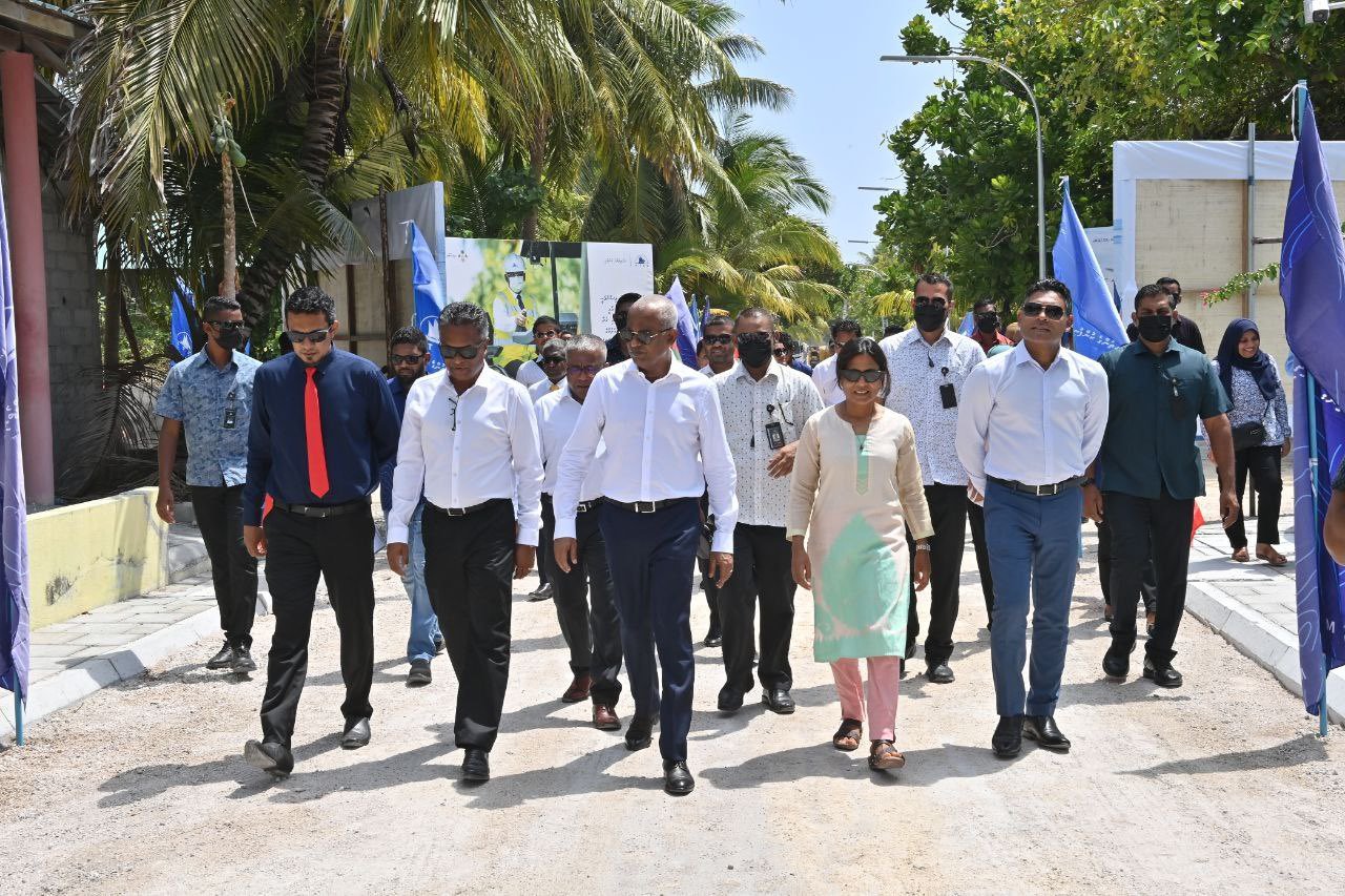 ރައީސް ސޯލިހު ފުވައްމުލަކު އެކި ތަންތަނަށް ޒިޔާރަތްކުރެއްވުން