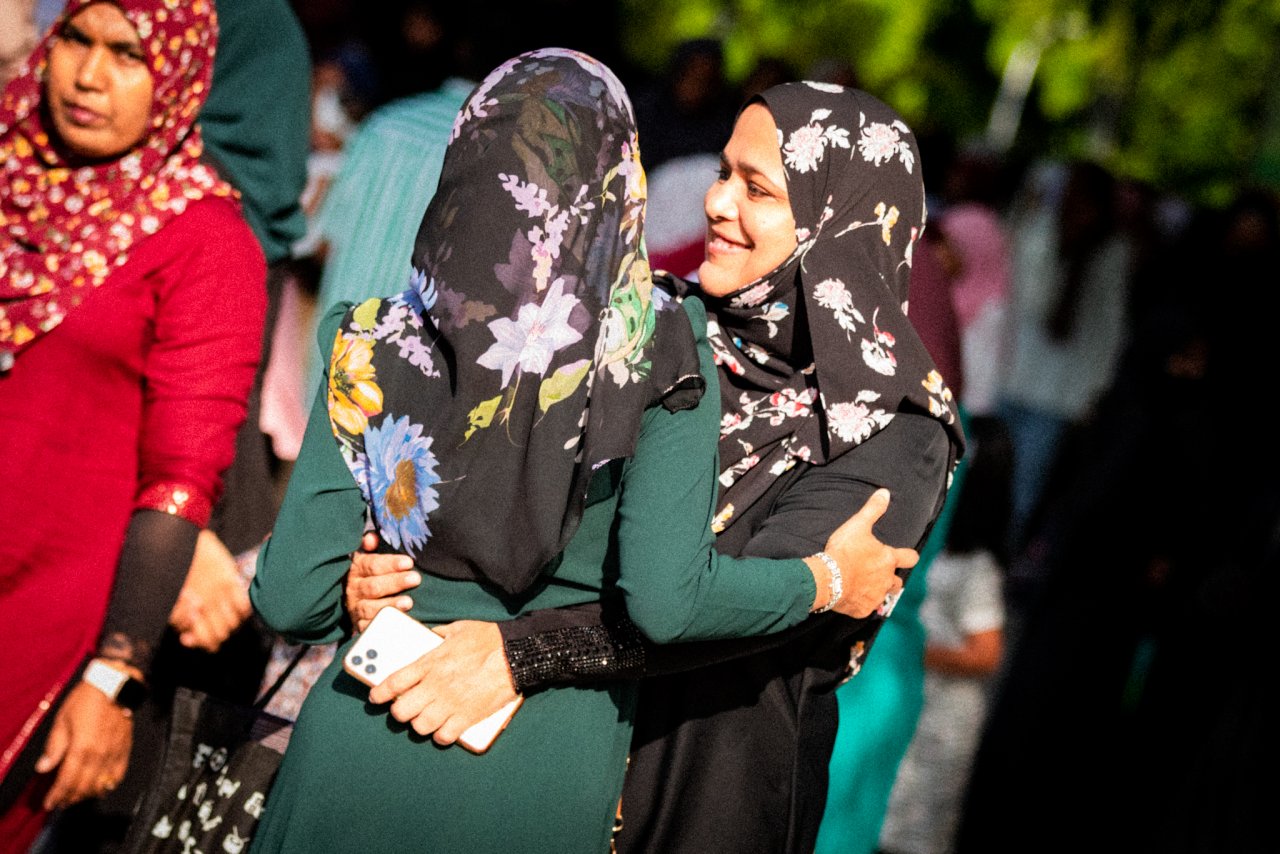 މާލޭގައި ކުރިޔަށް ދިޔަ ފިތުރު އީދުގެ ބޮޑު ޖަމާއަތާއި އިސްލާމީ މަރުކަޒުގެ ޖަމާއަތް