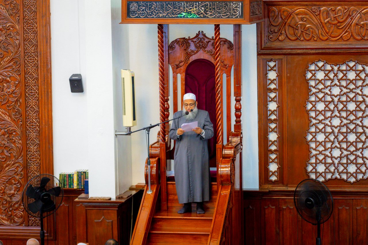 މާލޭގައި ކުރިޔަށް ދިޔަ ފިތުރު އީދުގެ ބޮޑު ޖަމާއަތާއި އިސްލާމީ މަރުކަޒުގެ ޖަމާއަތް