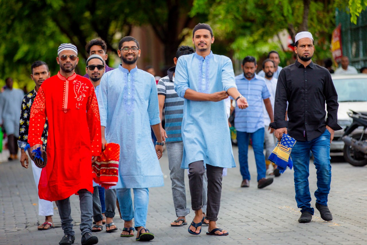 މާލޭގައި ކުރިޔަށް ދިޔަ ފިތުރު އީދުގެ ބޮޑު ޖަމާއަތާއި އިސްލާމީ މަރުކަޒުގެ ޖަމާއަތް