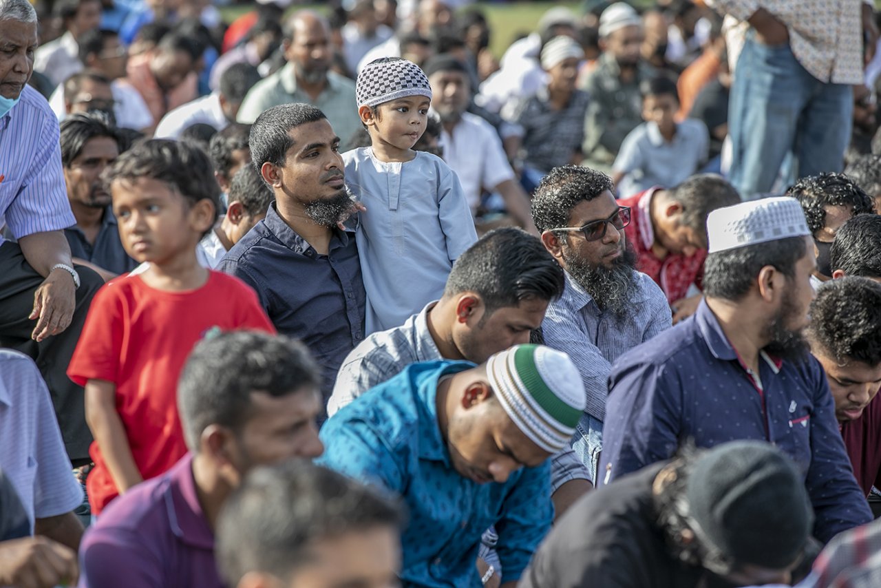 މާލޭގައި ކުރިޔަށް ދިޔަ ފިތުރު އީދުގެ ބޮޑު ޖަމާއަތާއި އިސްލާމީ މަރުކަޒުގެ ޖަމާއަތް