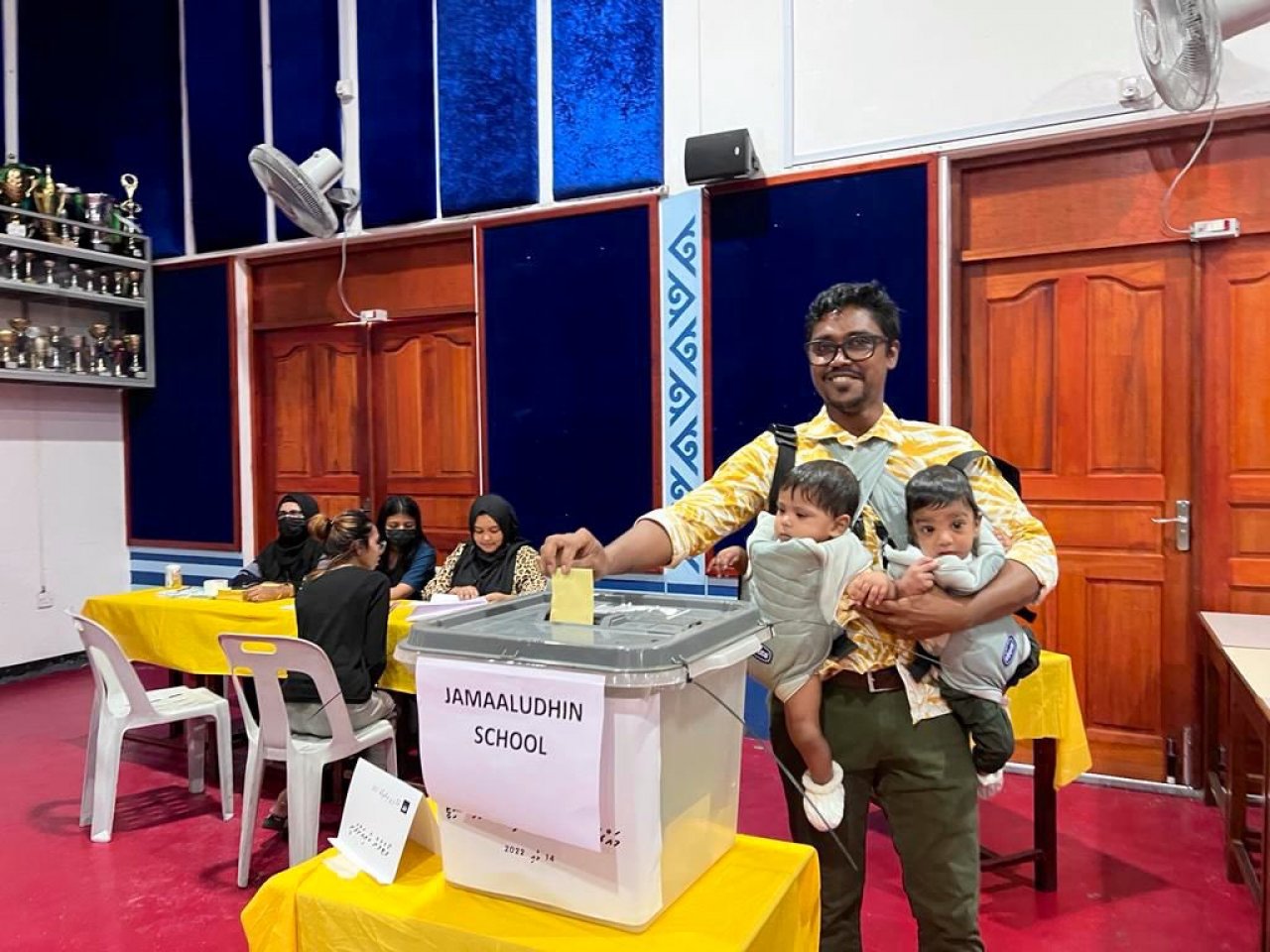 އެމްޑީޕީގެ ވާދަވެރި އެތެރޭގެ އިންތިހާބު