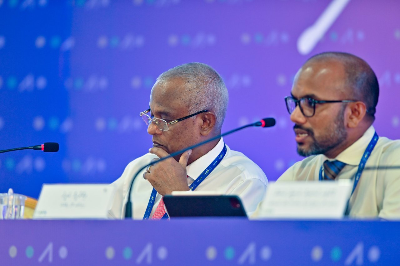 ސަރުކާރާއި ކައުންސިލަރުންނާއެކު ބާއްވާ 