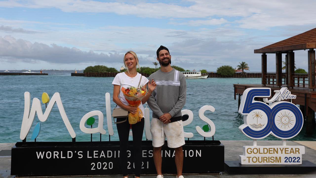 މިއަހަރުގެ އެއް މިލިއަން ޓޫރިސްޓަށް ހޫނު މަރުހަބާއެއް