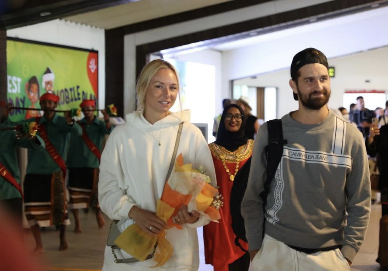 މިއަހަރުގެ އެއް މިލިއަން ޓޫރިސްޓަށް ހޫނު މަރުހަބާއެއް