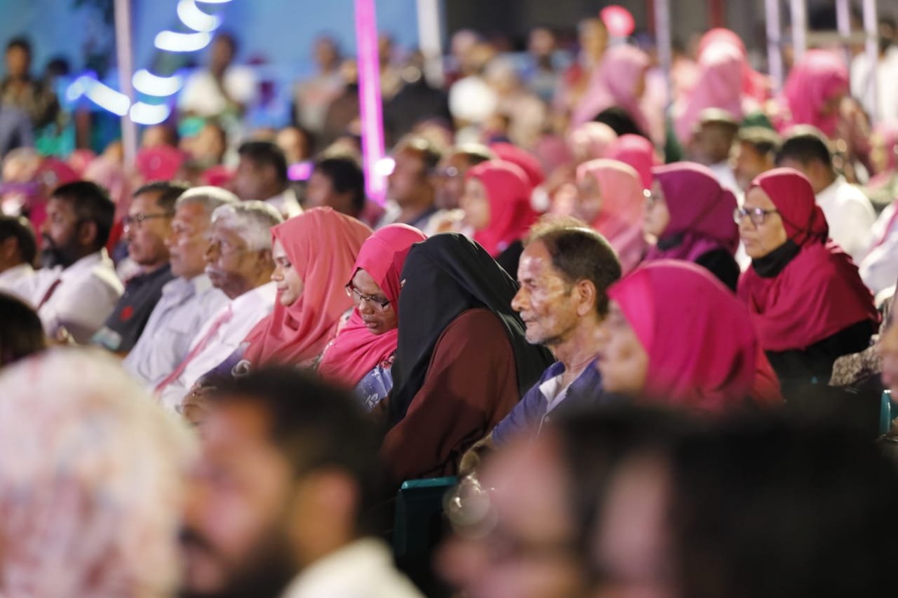 ރައީސް ޔާމީނަށް ރިޔާސީ ޓިކެޓް ހަވާލުކުރުމުގެ ބިޔަ ޖަލްސާ