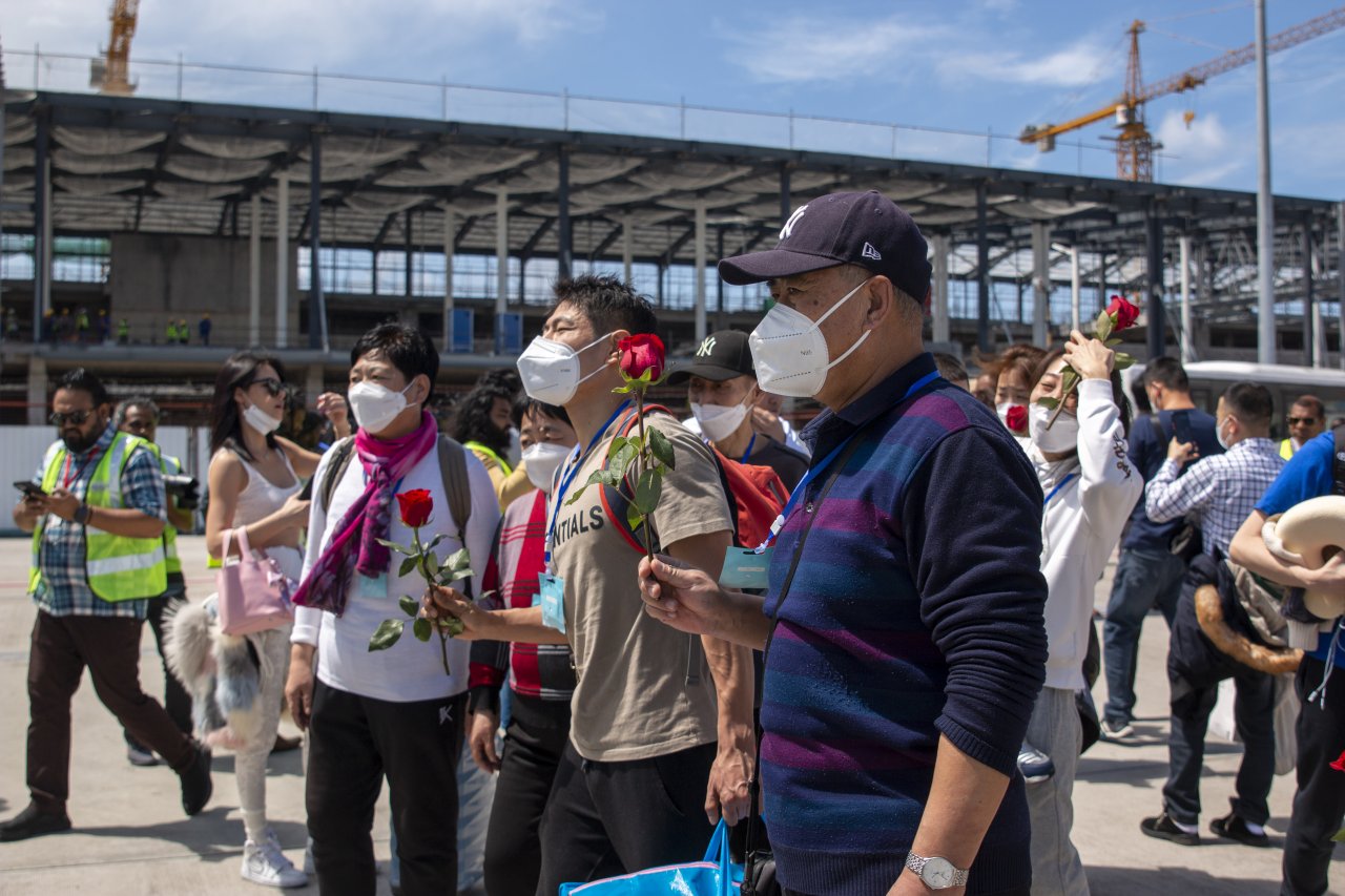 ތިން އަހަރުގެ މެދުކެނޑުމަކަށް ފަހު ޗައިނާ ޓޫރިސްޓުން އަލުން ރާއްޖެއަށް