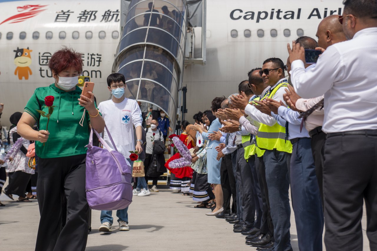 ތިން އަހަރުގެ މެދުކެނޑުމަކަށް ފަހު ޗައިނާ ޓޫރިސްޓުން އަލުން ރާއްޖެއަށް