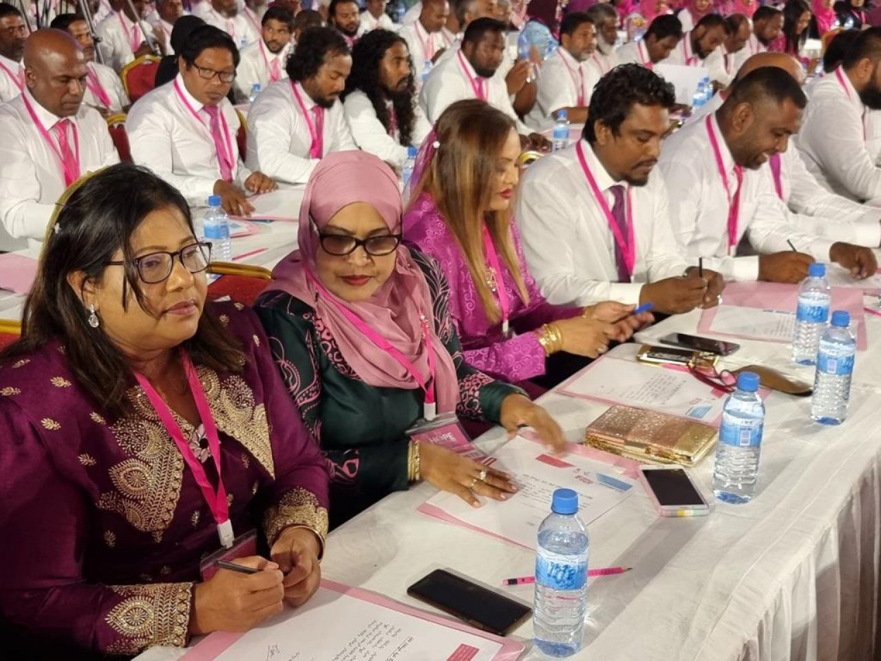 ރިޔާސީ އިންތިހާބަށް ތައްޔާރުވުމަށް ޕީޕީއެމުން ބާއްވާ 