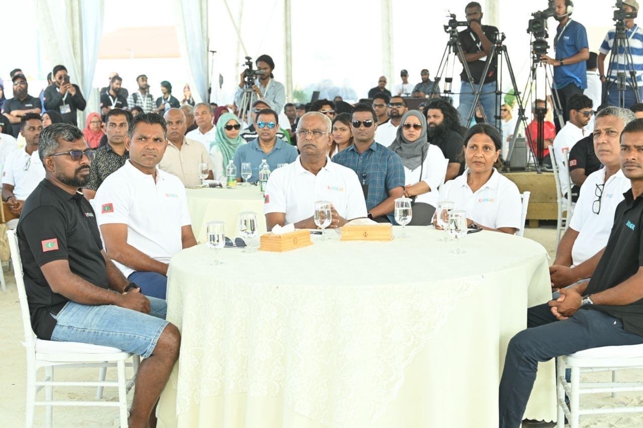 ކުޑަގިރި ހުޅުވުން: ދިގު އިންތިޒާރެއްގެ ނިމުން