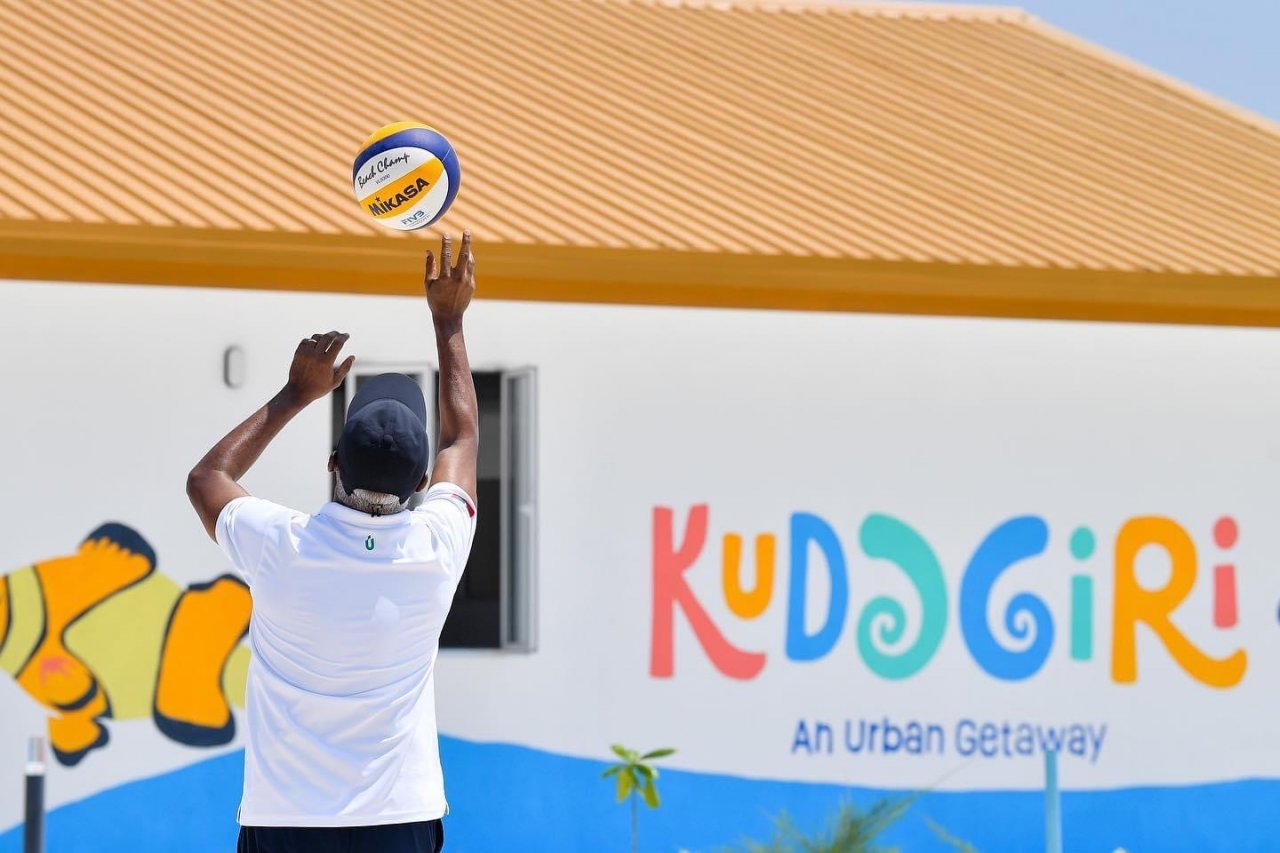 ކުޑަގިރި ހުޅުވުން: ދިގު އިންތިޒާރެއްގެ ނިމުން