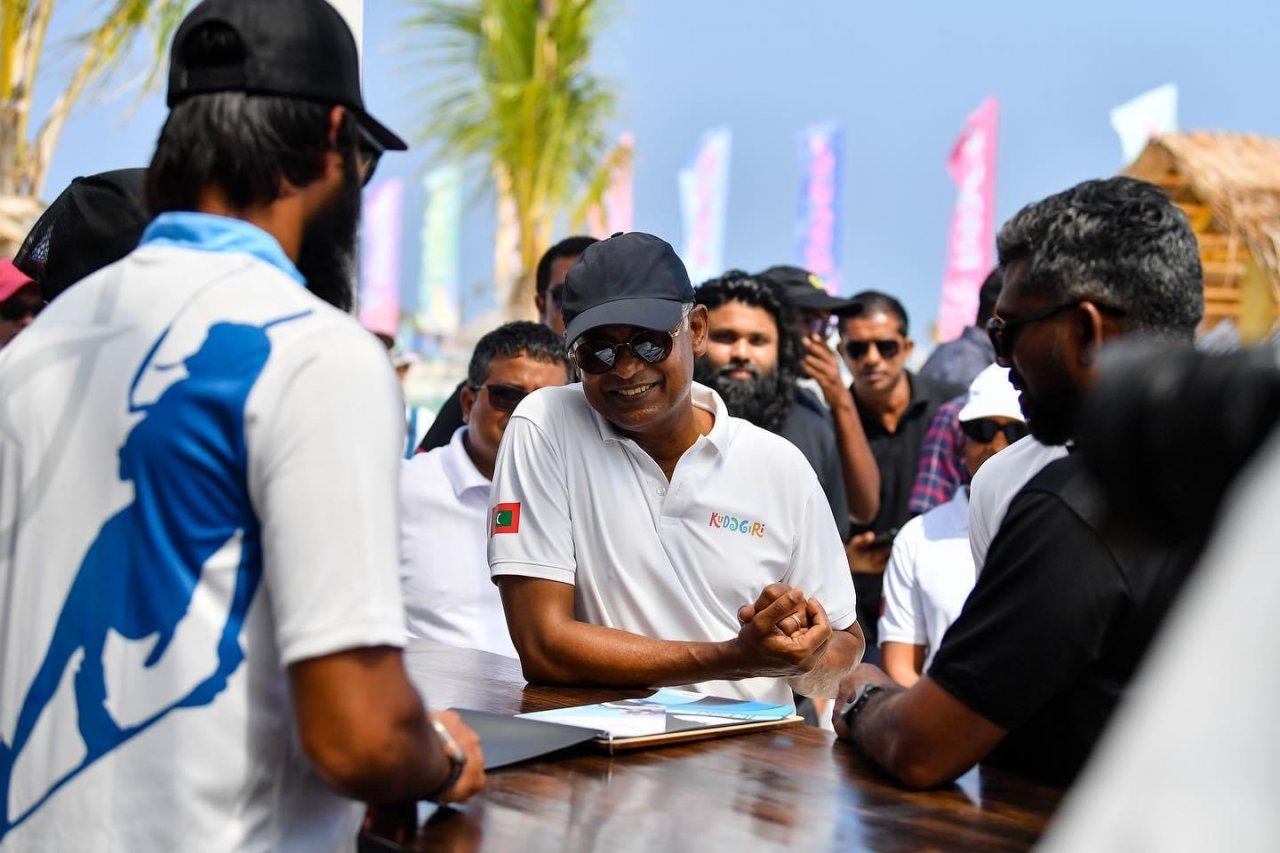 ކުޑަގިރި ހުޅުވުން: ދިގު އިންތިޒާރެއްގެ ނިމުން