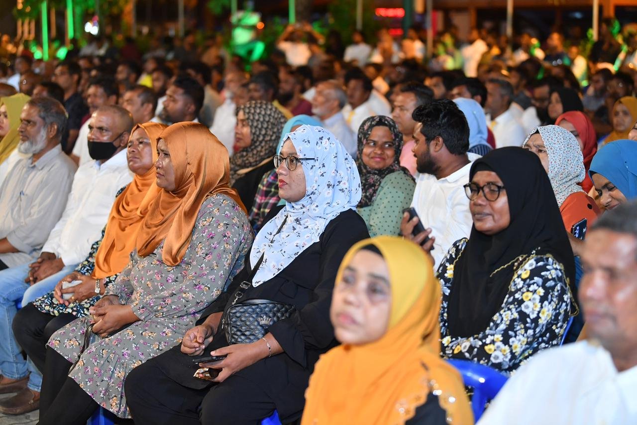 ރައީސް ސޯލިހަށް އެމްޑީޕީގެ ރިޔާސީ ޓިކެޓް ހަވާލުކުރުން
