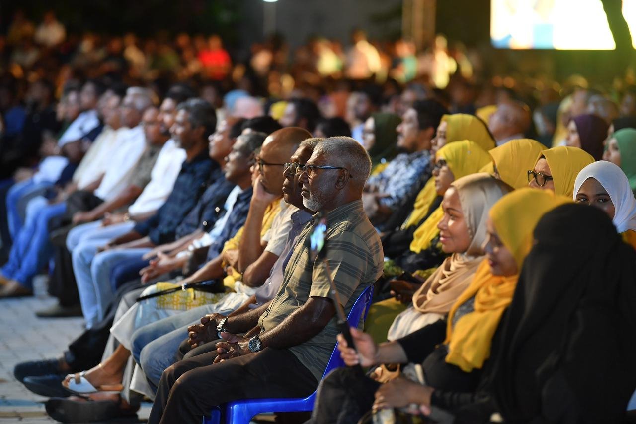 ރައީސް ސޯލިހަށް އެމްޑީޕީގެ ރިޔާސީ ޓިކެޓް ހަވާލުކުރުން