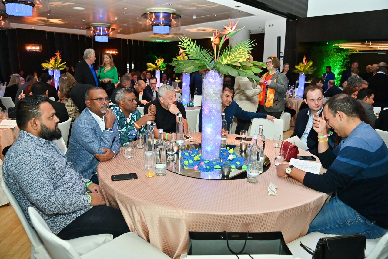 އެމްއެމްޕީއާރުސީ އިން ޖަރުމަނުގެ ބާލިންގައި ރޭ ބޭއްވި 