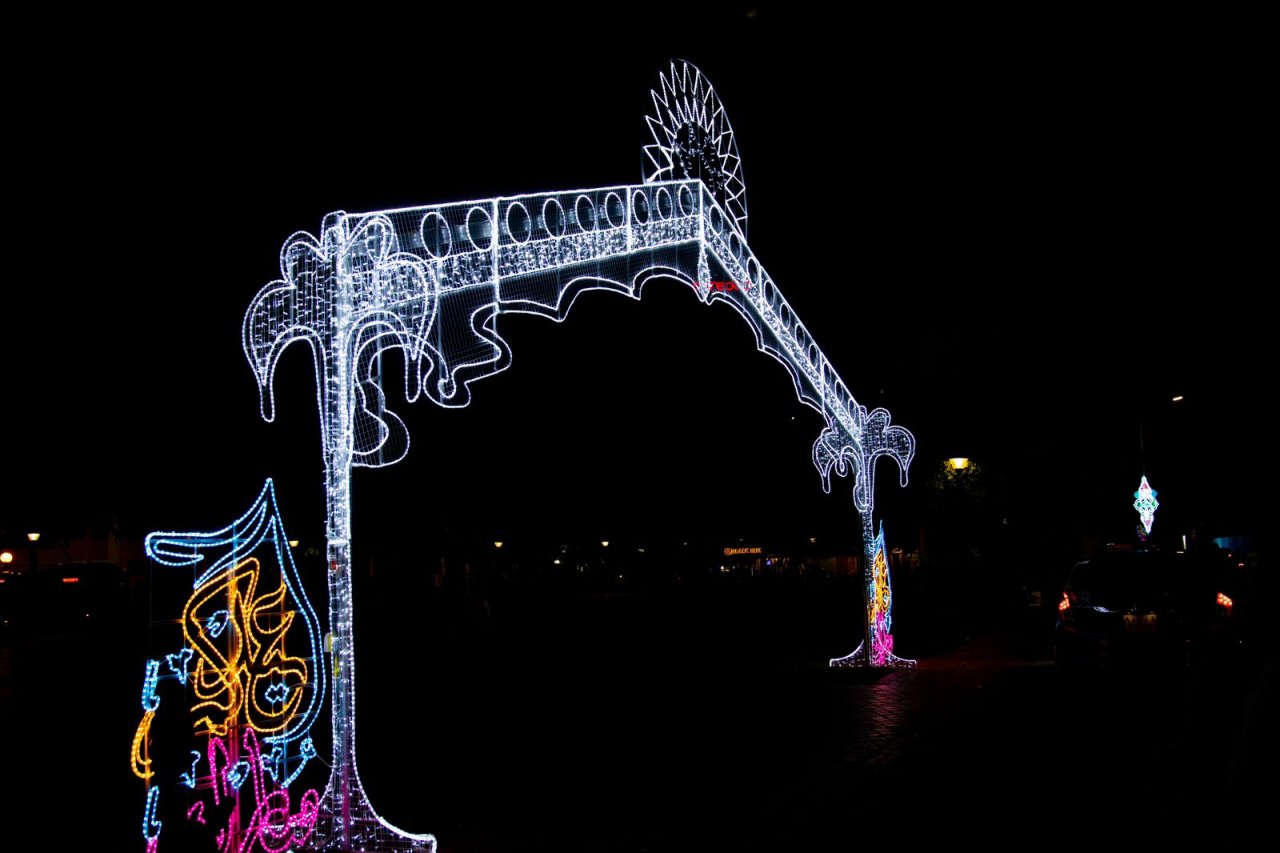 ނަލަ ގިޑިގެތަކުން މާލެ އީދަށް ދިއްލާލާފައި