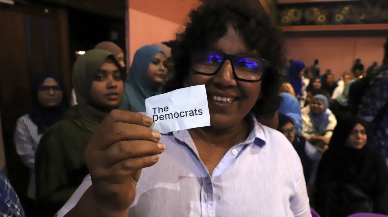 ދަ ޑިމޮކްރެޓްސް އުފެއްދުމަށް ބޭއްވި ޖަލްސާ