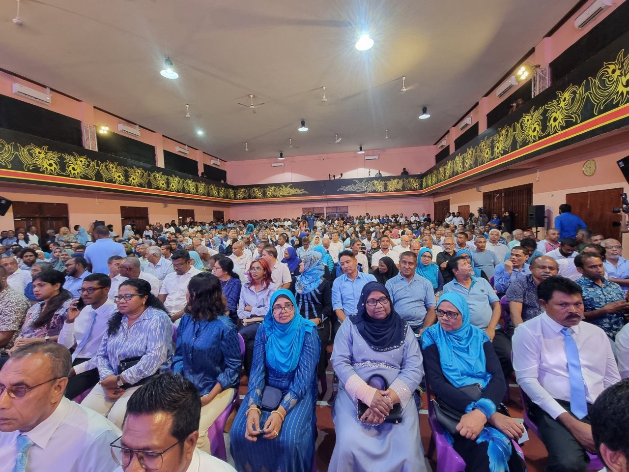 ދަ ޑިމޮކްރެޓްސް އުފެއްދުމަށް ބޭއްވި ޖަލްސާ