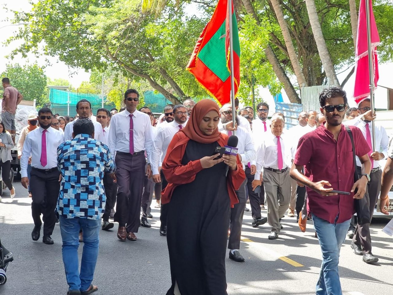 ރައީސް ޔާމީންގެ ކެންޑިޑެސީ ފޯމް އިލެކްޝަންސް ކޮމިޝަނަށް ހުށަހެޅުން