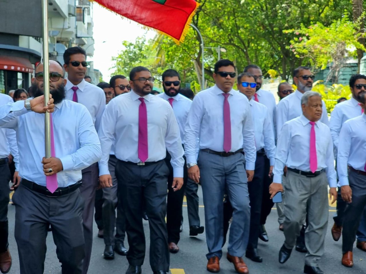 ރައީސް ޔާމީންގެ ކެންޑިޑެސީ ފޯމް އިލެކްޝަންސް ކޮމިޝަނަށް ހުށަހެޅުން