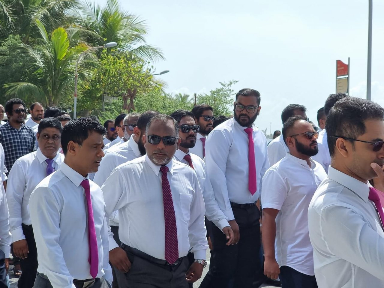 ރައީސް ޔާމީންގެ ކެންޑިޑެސީ ފޯމް އިލެކްޝަންސް ކޮމިޝަނަށް ހުށަހެޅުން