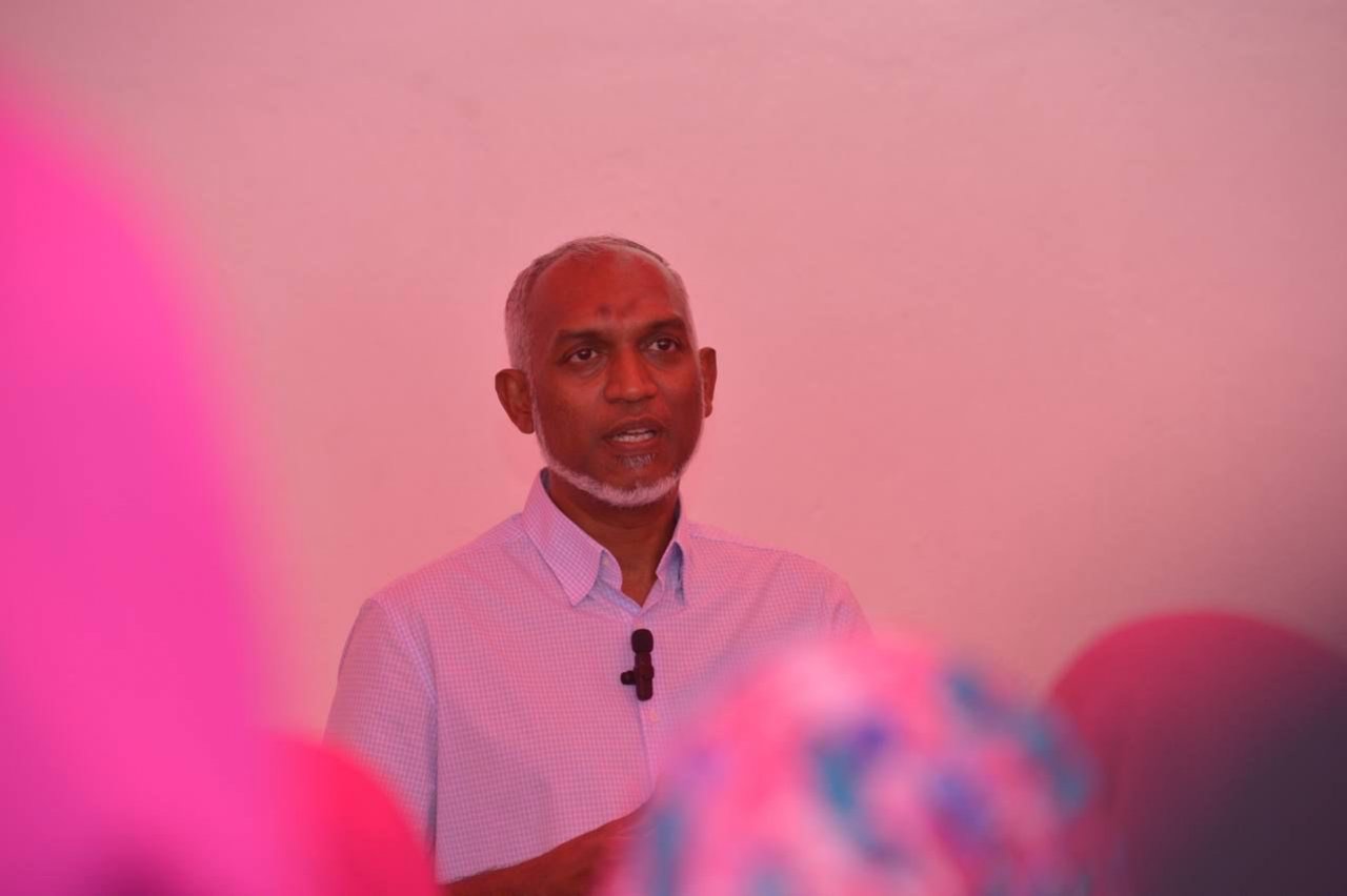 އިދިކޮޅު ރިޔާސީ ކެންޑިޑޭޓް ޑރ. މުއިއްޒުގެ ކެމްޕޭންގެ ފުރަތަމަ ދަތުރު