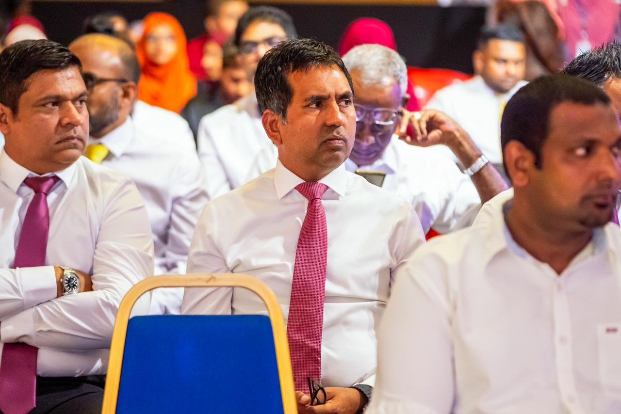 ސަންގު ޓީވީން ގެނެސްދިން ރިޔާސީ ކެންޑިޑޭޓުންގެ ބަހުސް