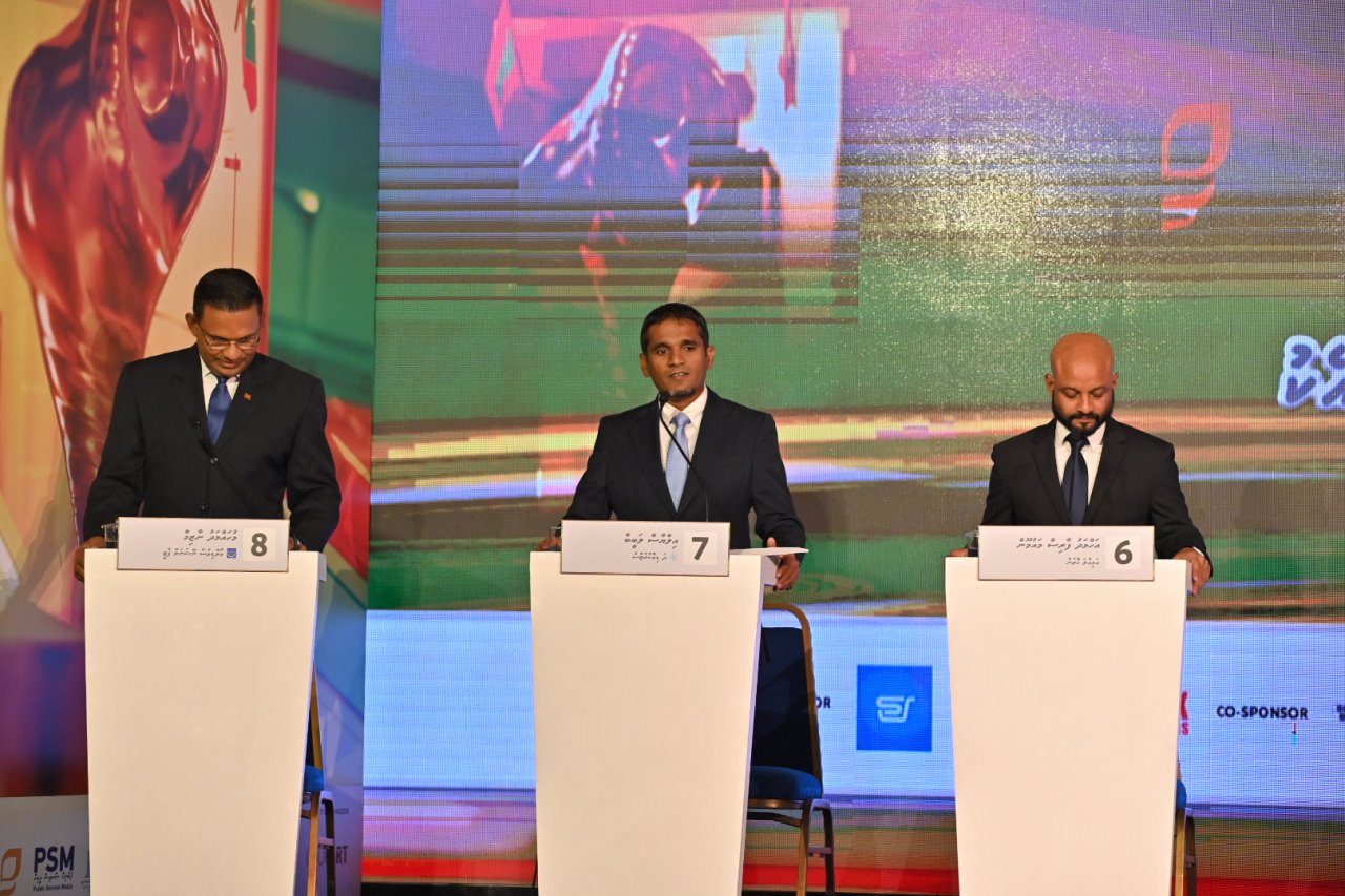 ސަންގު ޓީވީން ގެނެސްދިން ރިޔާސީ ކެންޑިޑޭޓުންގެ ބަހުސް