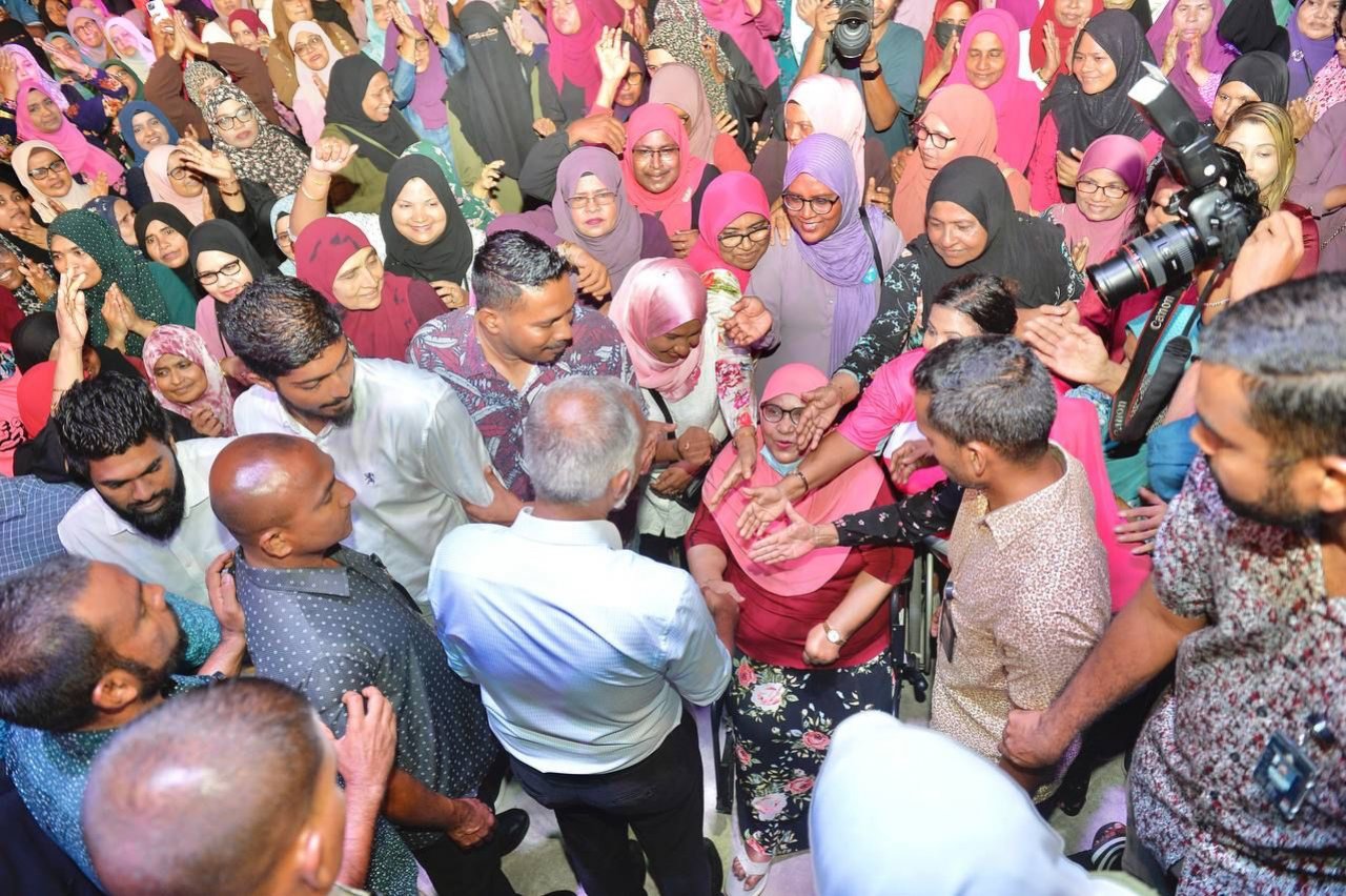 އިދިކޮޅުން ހޯދި ކާމިޔާބީ ފާހަގަކުރަން އާޓިފިޝަލް ބީޗުގައި ބޭއްވި 