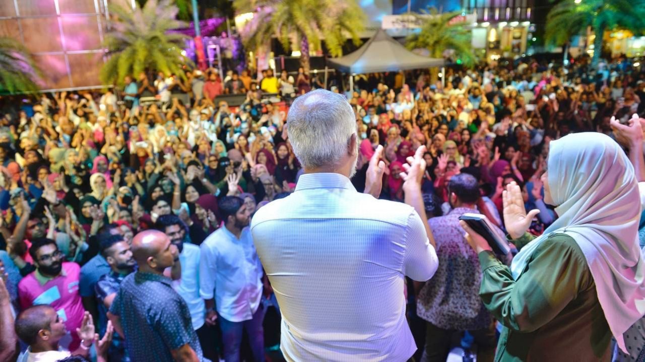 އިދިކޮޅުން ހޯދި ކާމިޔާބީ ފާހަގަކުރަން އާޓިފިޝަލް ބީޗުގައި ބޭއްވި 