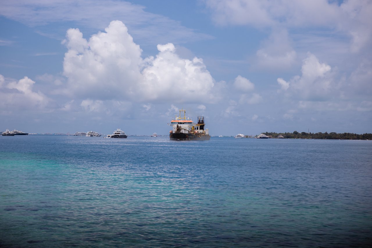 މާލޭ މީހުންނަށް ގޯތި ދޭން ހުޅުމާލޭގެ ފަޅު ހިއްކަން ފެށުން