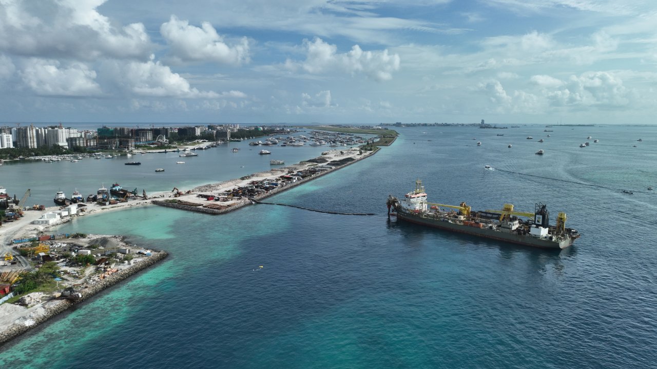 މާލޭ މީހުންނަށް ގޯތި ދޭން ހުޅުމާލޭގެ ފަޅު ހިއްކަން ފެށުން