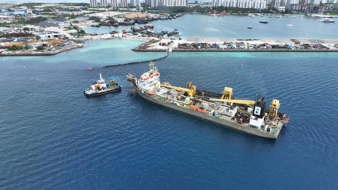 މާލޭ މީހުންނަށް ގޯތި ދޭން ހުޅުމާލޭގެ ފަޅު ހިއްކަން ފެށުން