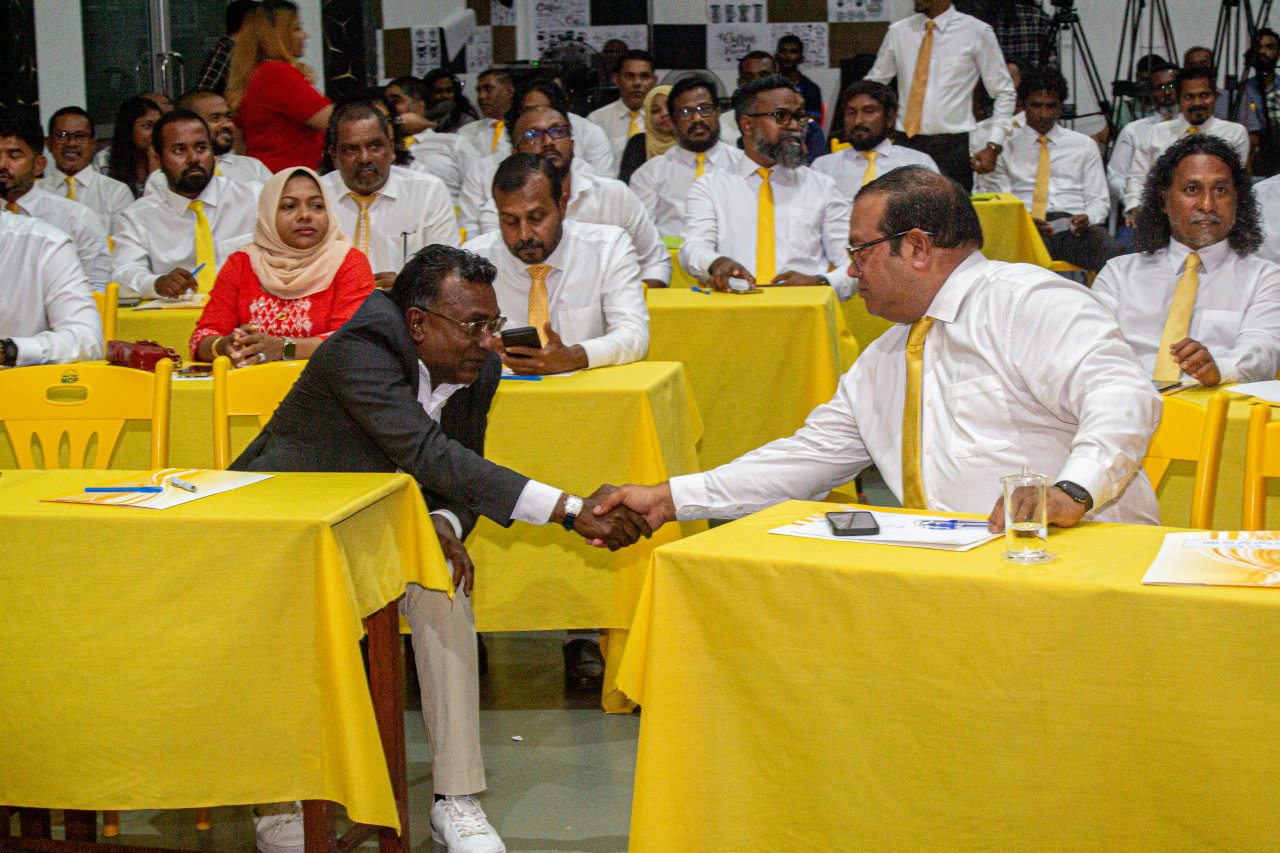 އިންތިހާބުން ބަލިވި ފަހުން އެމްޑީޕީން ބޭއްވި ފުރަތަމަ ގައުމީ މަޖްލިސް ބައްދަލުވުން