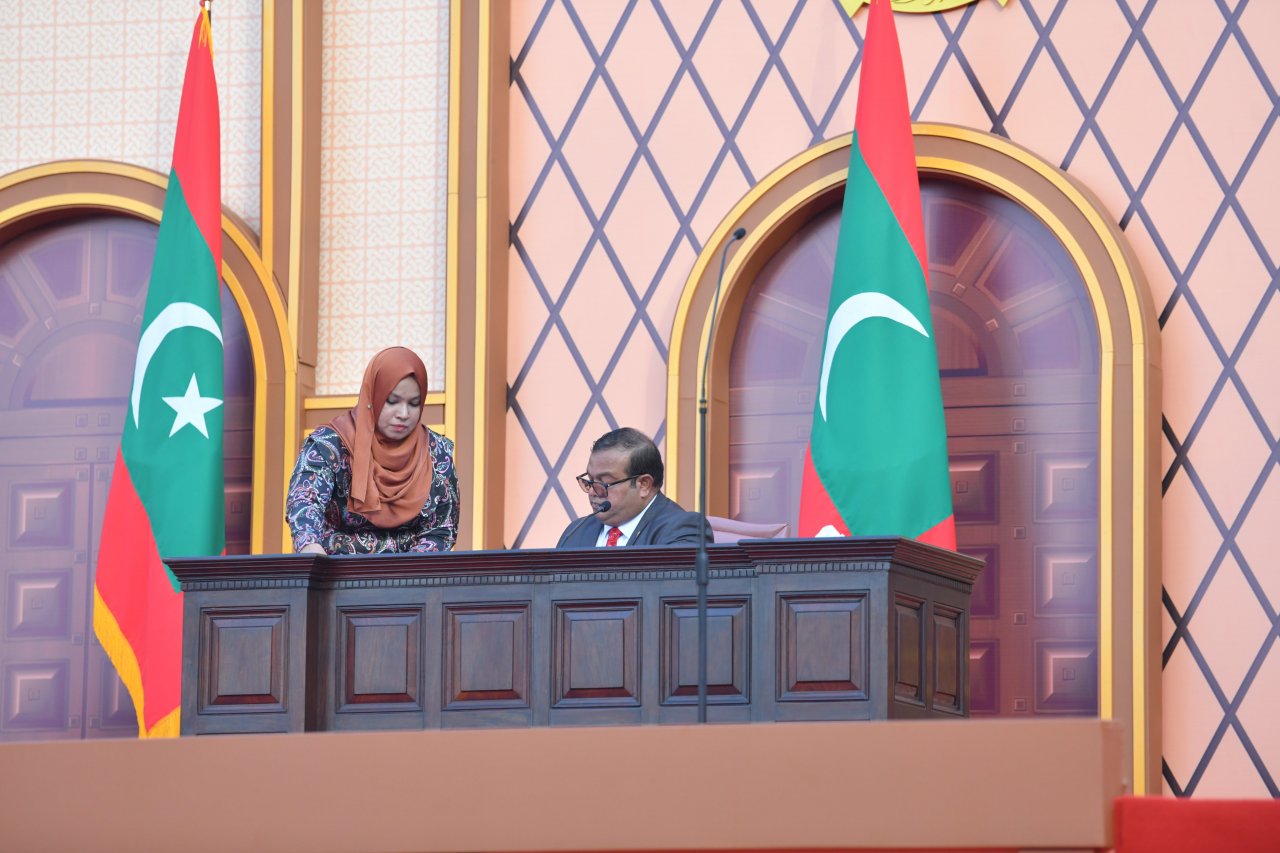 ޑރ. މުހައްމަދު މުއިއްޒު ރައީސުލްޖުމްހޫރިއްޔާކަމުގެ ހުވާކުރެއްވުން