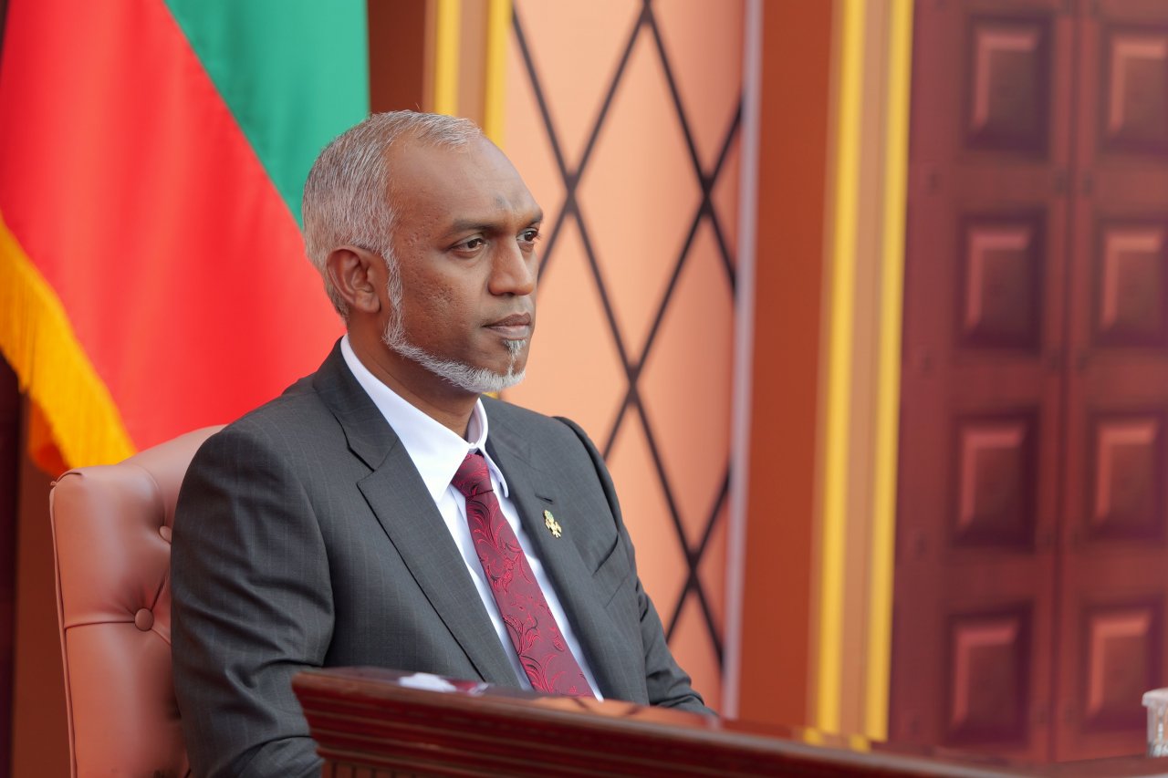 ޑރ. މުހައްމަދު މުއިއްޒު ރައީސުލްޖުމްހޫރިއްޔާކަމުގެ ހުވާކުރެއްވުން